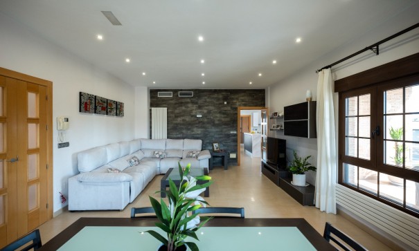 Revente - Villa Individuelle -
Avileses