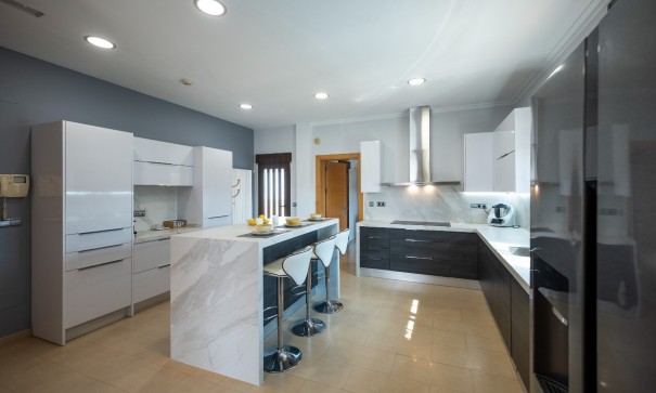 Revente - Villa Individuelle -
Avileses