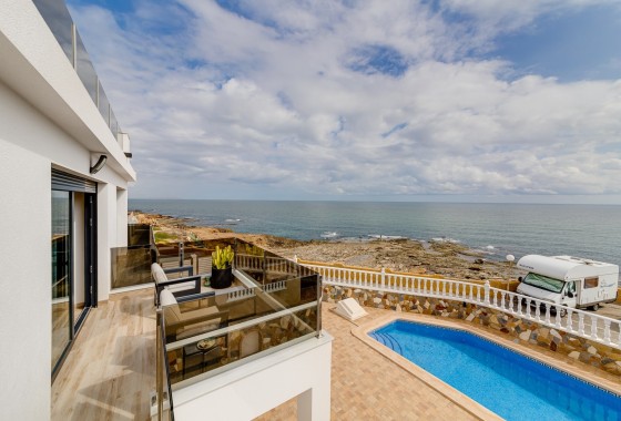 Resale - Freistehende Villa -
Torrevieja