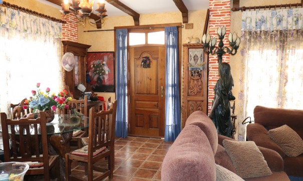 Venta - Chalet Independiente -
Daya Nueva