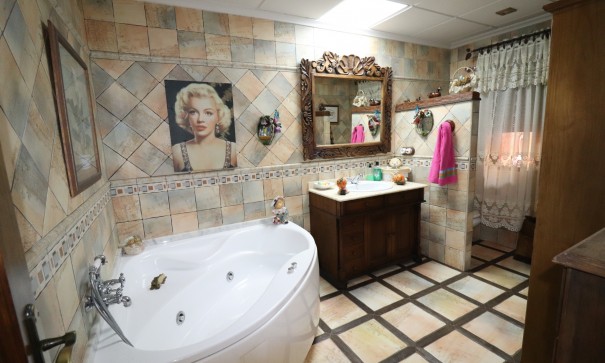 Venta - Chalet Independiente -
Daya Nueva