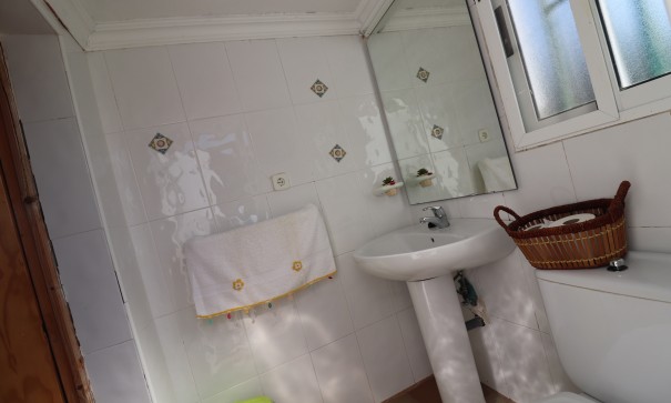 Videresalg - Finca landejendom -
Albatera