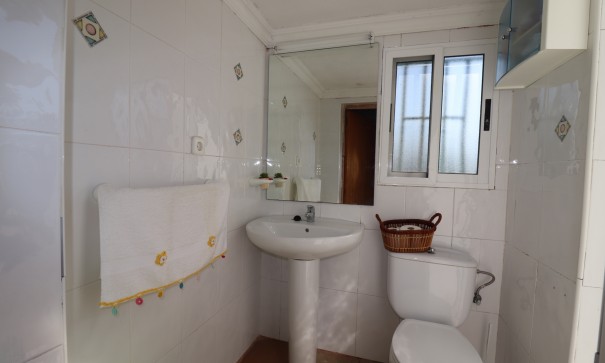 Videresalg - Finca landejendom -
Albatera