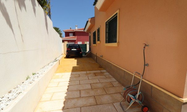 Venta - Chalet Independiente -
Ciudad Quesada - Rojales - Doña Pepa