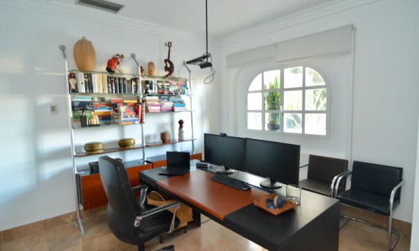 Sale - Detached Villa -
Torrevieja - Torreta-Florida