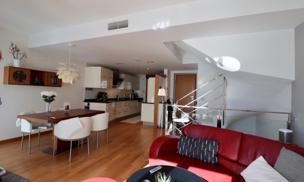 Herverkoop - Stadswoning -
Guardamar del Segura - Guardamar Playa