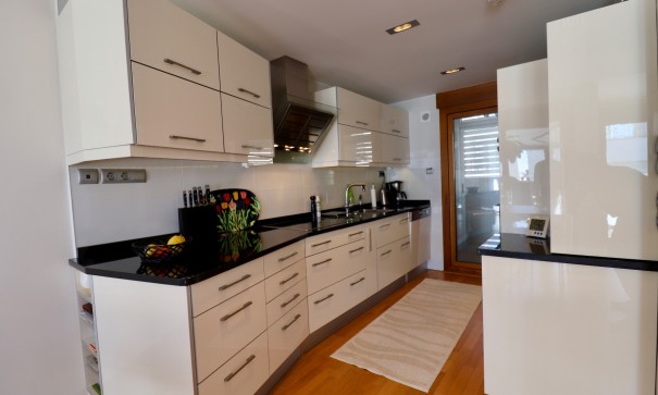 Herverkoop - Stadswoning -
Guardamar del Segura - Guardamar Playa