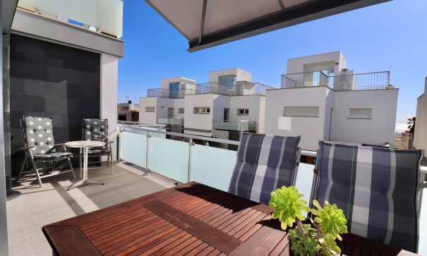 Herverkoop - Stadswoning -
Guardamar del Segura - Guardamar Playa