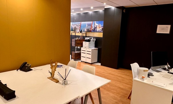 Sale - Commercial -
Guardamar del Segura - Guardamar Center