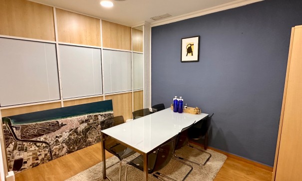 Sale - Commercial -
Guardamar del Segura - Guardamar Center