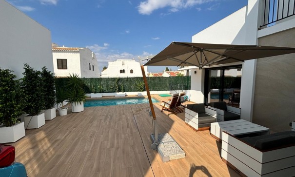 Videresalg - Fritliggende villa -
Ciudad Quesada - Rojales - Ciudad Quesada