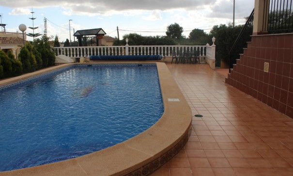 Venta - Villa adosada -
Algorfa - Montemar