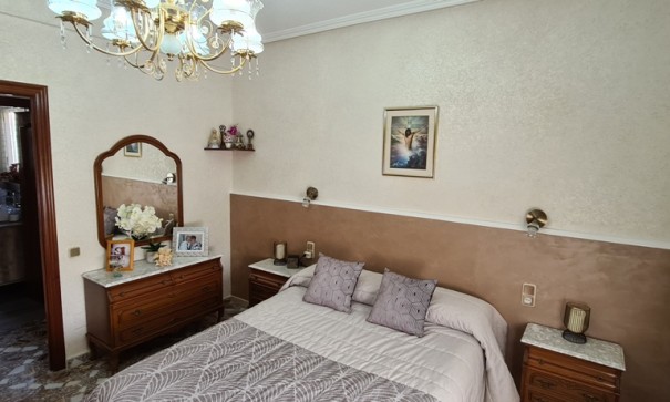 Återförsäljning - Fristående villa -
Orihuela - La Matanza