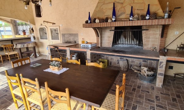 Återförsäljning - Fristående villa -
Orihuela - La Matanza