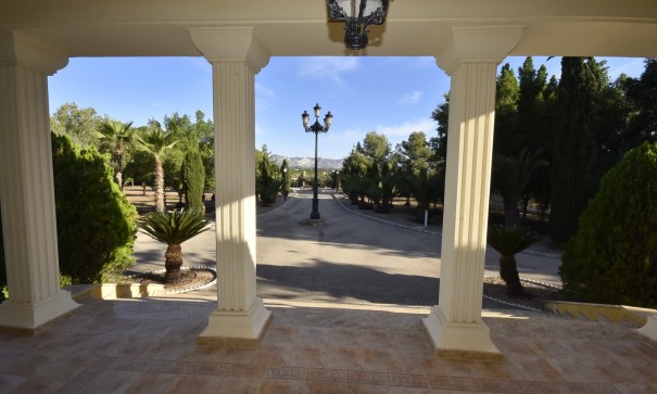 Sale - Finca Country Property -
La Matanza