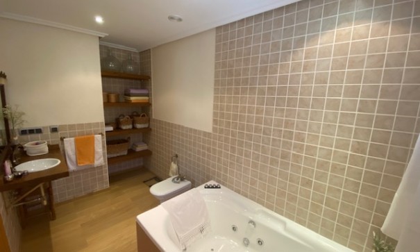 Återförsäljning - Finca lantlig egendom -
Murcia