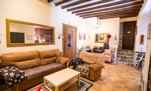 Herverkoop - Commercieel -
Hondón de las Nieves - Hondón De Las Nieves