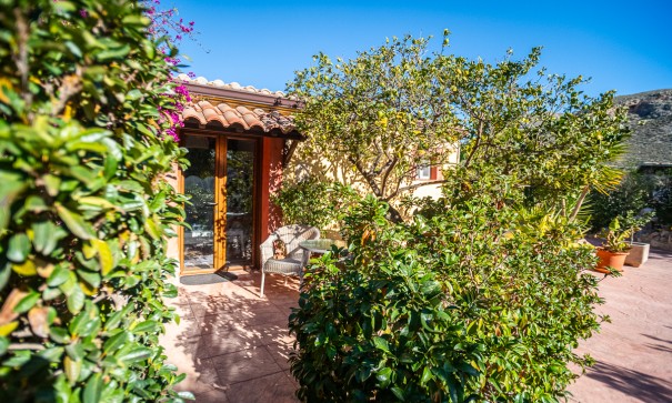 Herverkoop - Commercieel -
Hondón de las Nieves - Hondón De Las Nieves