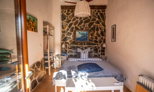 Herverkoop - Commercieel -
Hondón de las Nieves - Hondón De Las Nieves