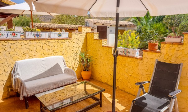 Herverkoop - Commercieel -
Hondón de las Nieves - Hondón De Las Nieves