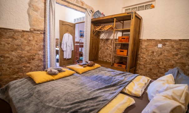 Herverkoop - Commercieel -
Hondón de las Nieves - Hondón De Las Nieves