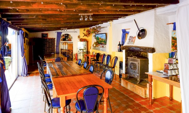 Herverkoop - Commercieel -
Hondón de las Nieves - Hondón De Las Nieves