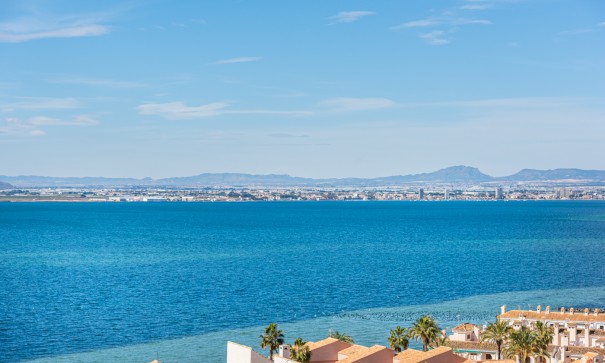 Revente - Appartement -
La Manga del Mar Menor - La Manga