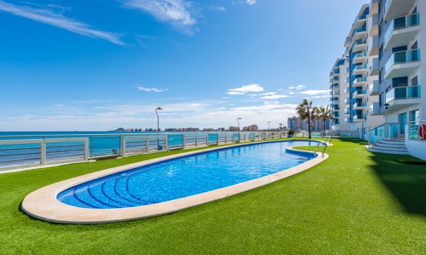 Revente - Appartement -
La Manga del Mar Menor - La Manga