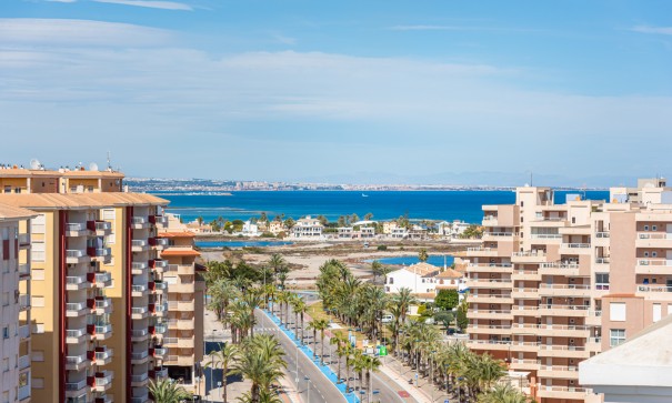 Revente - Appartement -
La Manga del Mar Menor - La Manga