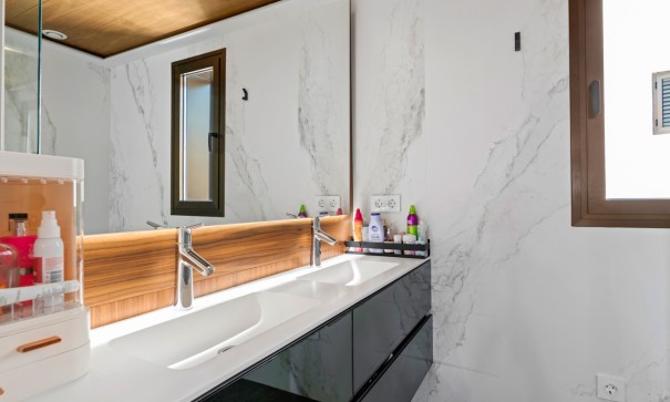 Videresalg - Byhus -
Guardamar del Segura