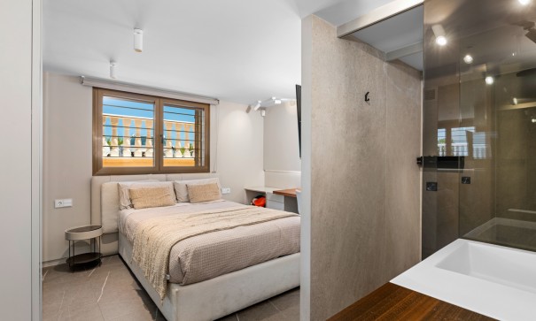 Videresalg - Byhus -
Guardamar del Segura