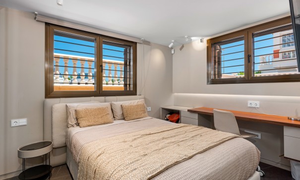 Videresalg - Byhus -
Guardamar del Segura