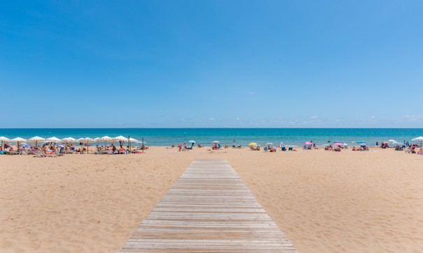 Videresalg - Byhus -
Guardamar del Segura