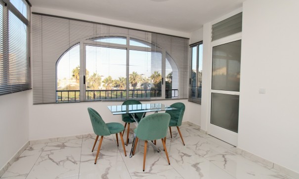 Återförsäljning - Lägenhet lägenhet -
Villamartín