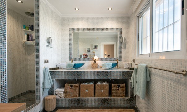 Återförsäljning - Fristående villa -
Algorfa