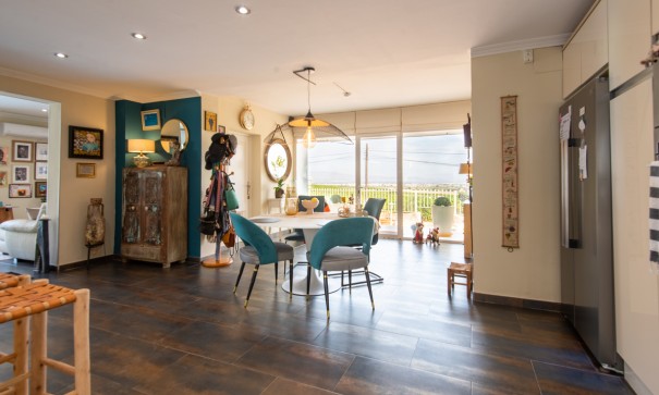 Återförsäljning - Fristående villa -
Algorfa