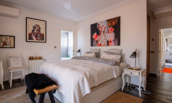 Återförsäljning - Fristående villa -
Algorfa