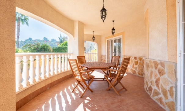 Återförsäljning - Fristående villa -
Algorfa