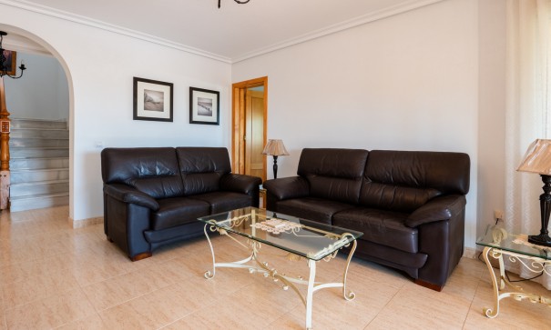 Återförsäljning - Fristående villa -
Algorfa