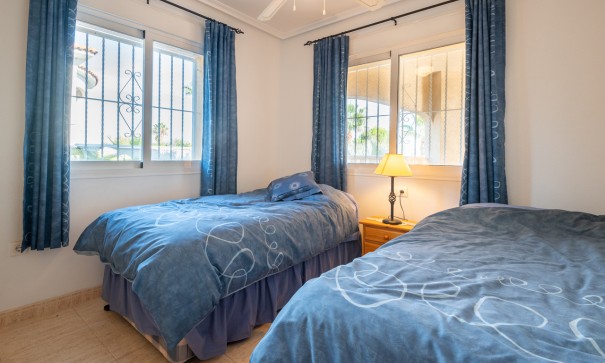 Återförsäljning - Fristående villa -
Algorfa