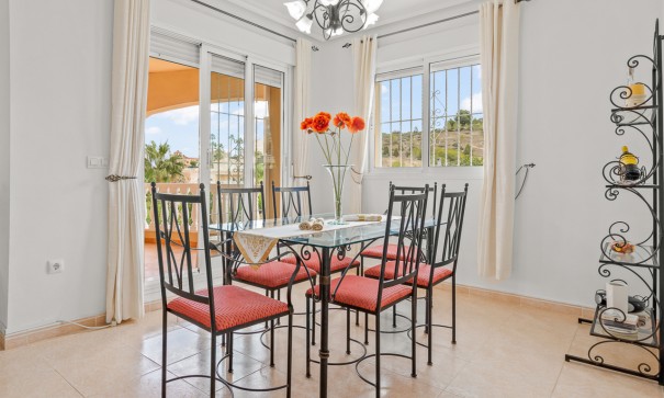 Herverkoop - Vrijstaande Villa -
Algorfa