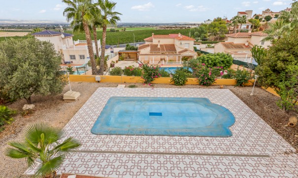 Herverkoop - Vrijstaande Villa -
Algorfa