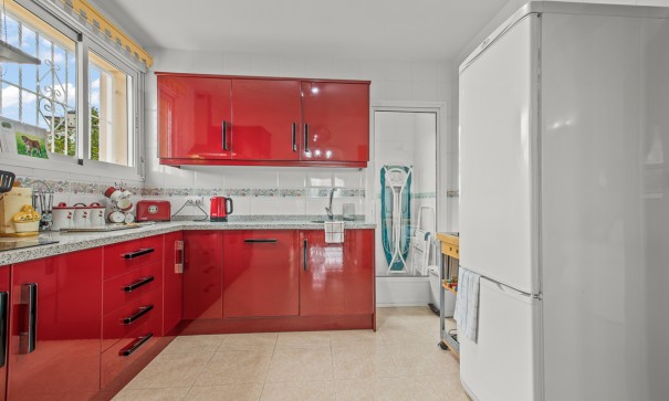 Herverkoop - Vrijstaande Villa -
Algorfa