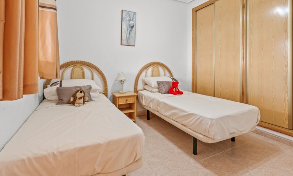 Herverkoop - Vrijstaande Villa -
Algorfa