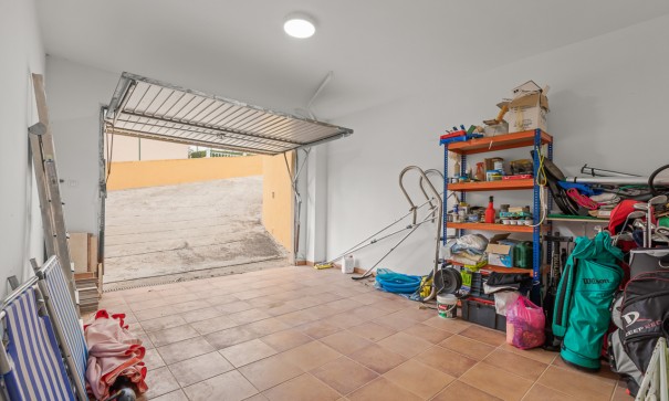 Herverkoop - Vrijstaande Villa -
Algorfa