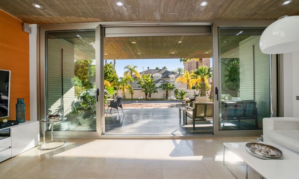 Venta - Chalet Independiente -
Alicante - Campoamor