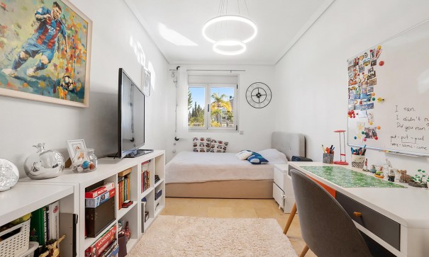 Venta - Chalet Independiente -
Alicante - Campoamor