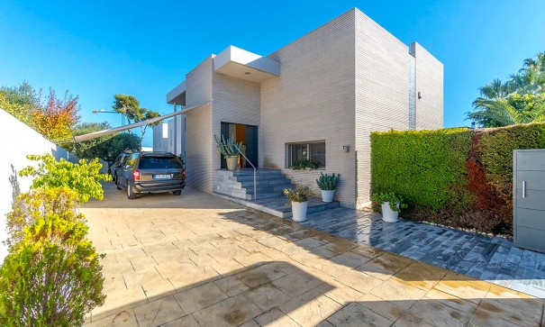 Venta - Chalet Independiente -
Alicante - Campoamor