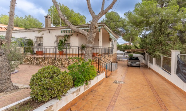 Videresalg - Dobbeltvilla -
Pilar de la Horadada - Pinar de Campoverde