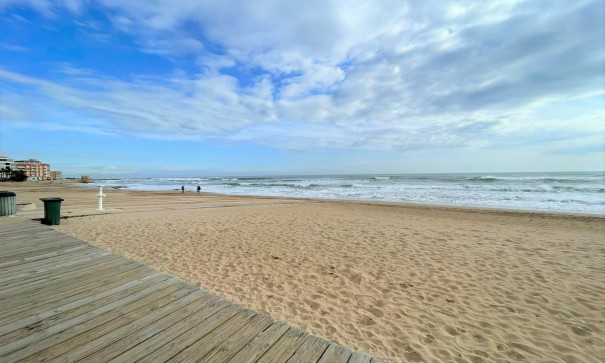 Sprzedaż - Apartament mieszkanie -
La Mata